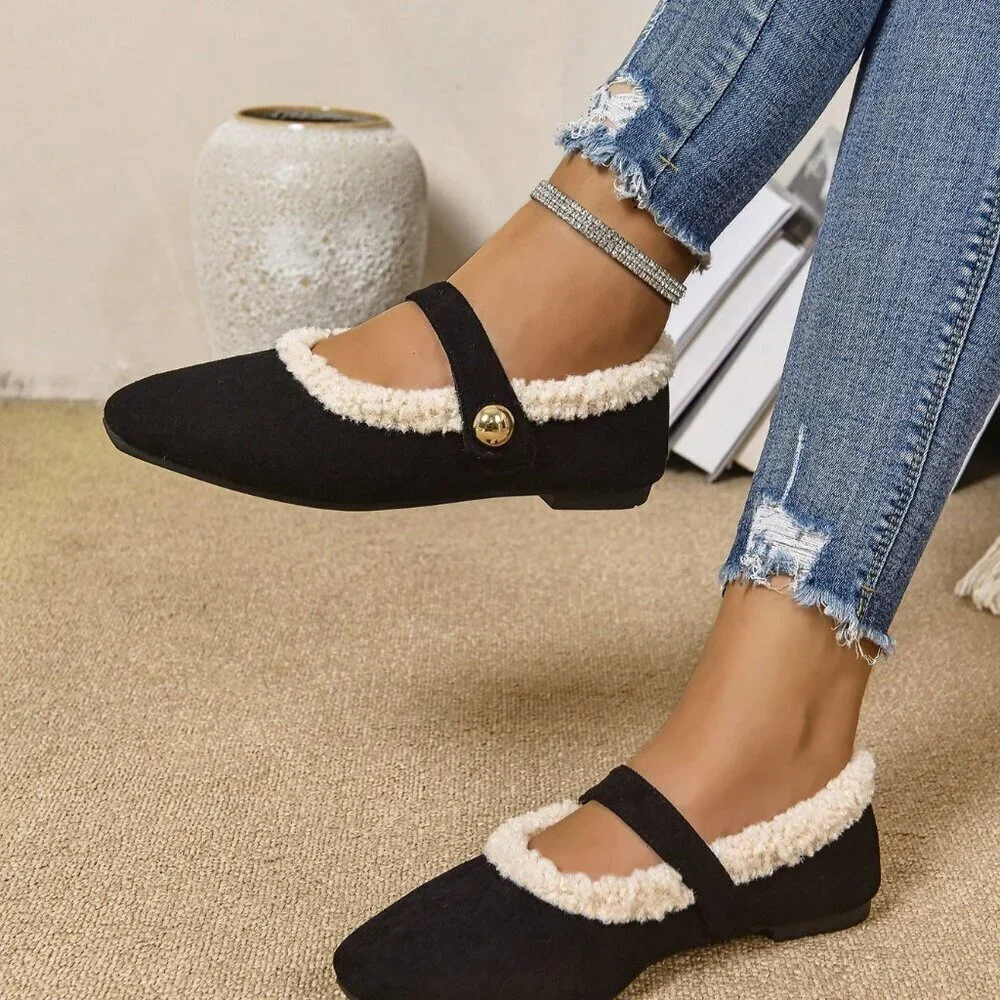 Black Elegant Women's Plus-Size Warm Thermal Lined Flat Shoes with Metal Buckle